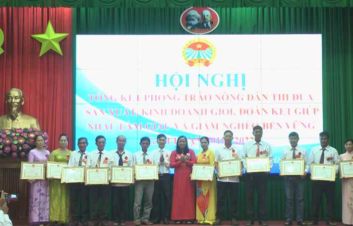 Mỹ Xuyên: Hội Nông dân tổng kết phong trào thi đua sản xuất, kinh doanh giỏi  