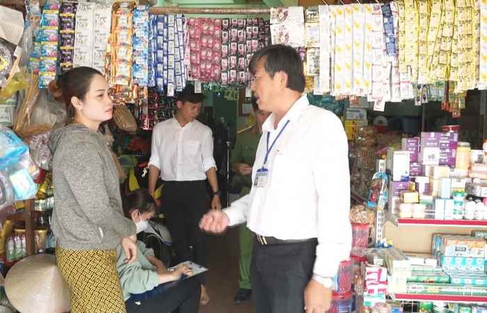 Vĩnh Châu: Ra quân tháng hành động "vì vệ sinh an toàn thực phẩm"