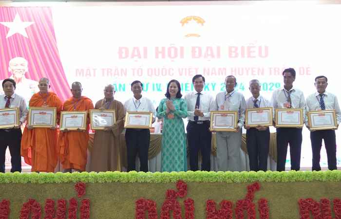 Đại hội Đại biểu Uỷ ban MTTQ Việt Nam huyện Trần Đề thành công tốt đẹp