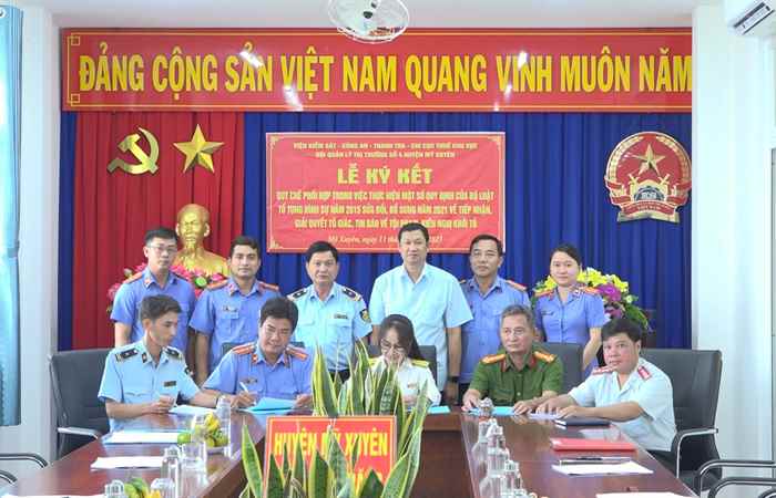 Mỹ Xuyên: Ký kết Quy chế phối hợp liên ngành về tiếp nhận, giải quyết tố giác, tin báo về tội phạm, kiến nghị khởi tố