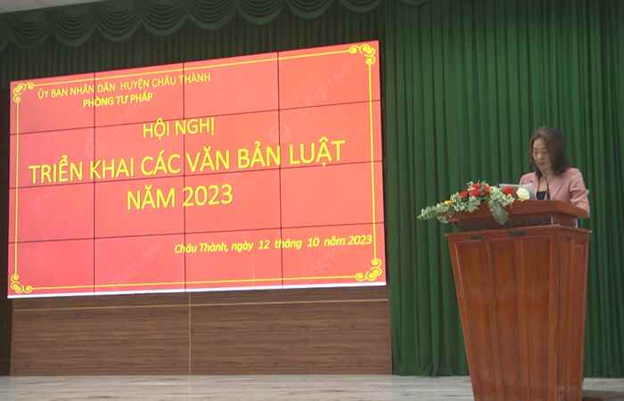 Châu Thành tổ chức hội nghị triển khai các văn bản Luật năm 2023