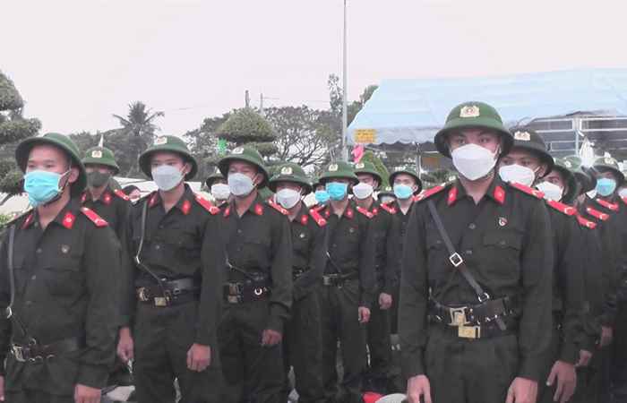 106 Thanh niên huyện Thạnh dự lên đường nhập ngũ