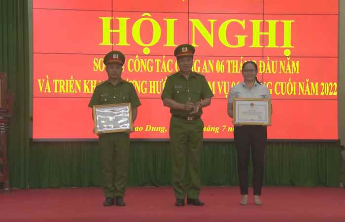 Công an huyện Cuf Lao Dung sơ kết 6 tháng năm 2022