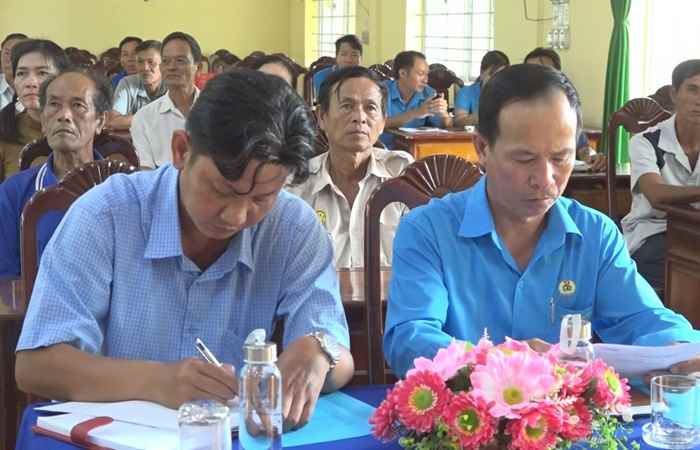 Mỹ Xuyên thực hiện Dự án “Chăn nuôi gà theo hướng chuyên dụng”