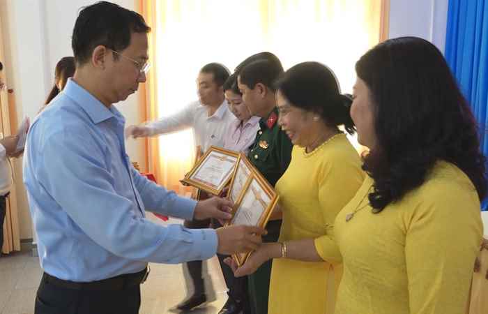 Hội nghị (chuyên đề) Ban Chấp hành Đảng bộ huyện Mỹ Tú khóa XII