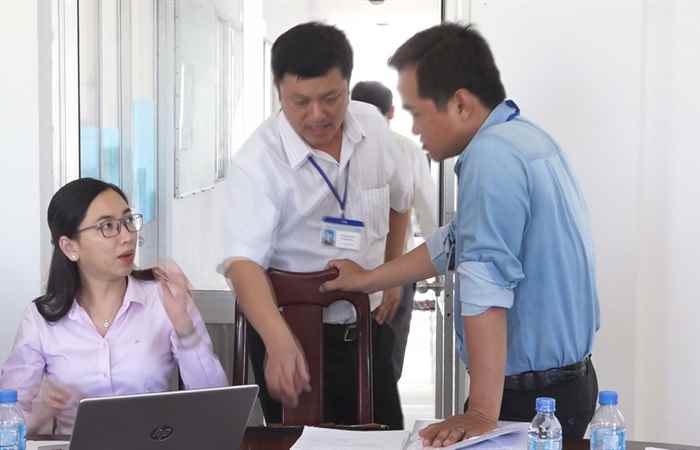 Vĩnh Châu: Kiểm tra công tác cải cách hành chính và công vụ tại xã Hòa Đông 