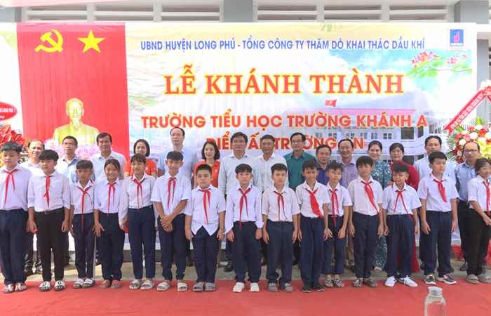 Long Phú khánh thành, đưa vào hoạt động trường Tiểu học Trường Khánh A