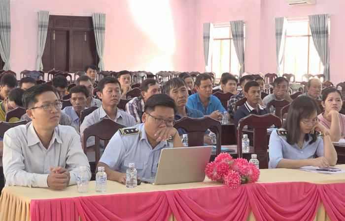 Ngã Năm: Cục Quản lý thị trường phổ biến pháp luật về kinh doanh khí, dầu mỏ hoá lỏng