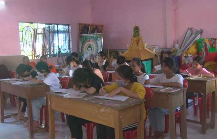 Trần Đề: Ban Dân tộc HĐND tỉnh Sóc Trăng đến khảo sát chính sách hỗ trợ người dạy tiếng Khmer 