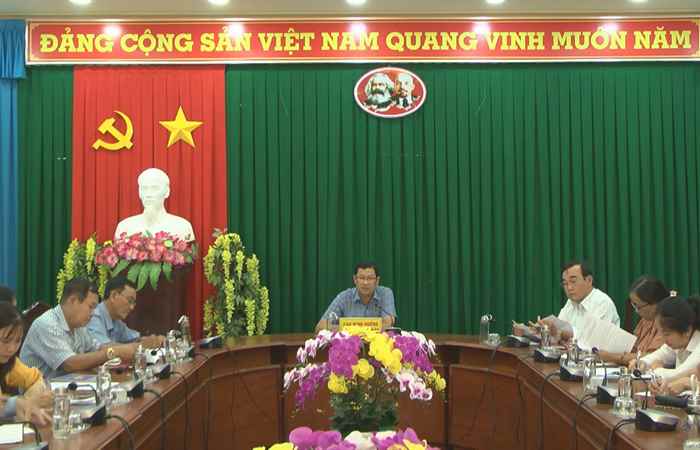Mỹ Xuyên: Thường trực Huyện ủy làm việc với Ban Dân vận, Ủy ban MTTQ Việt Nam và các đoàn thể huyện