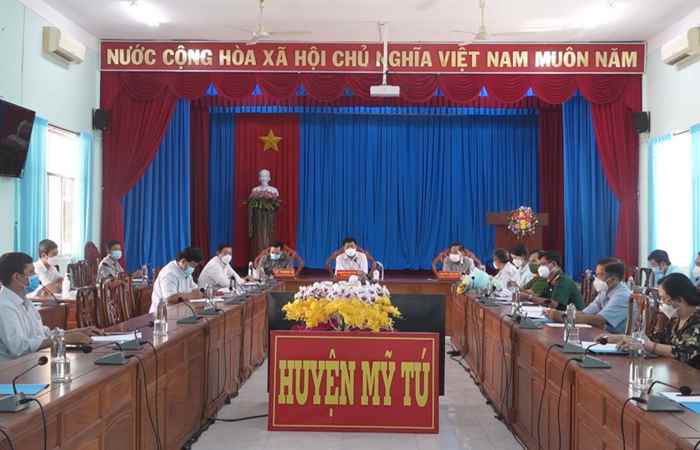 Huyện Mỹ Tú đánh giá tình hình phòng, chống dịch COVID-19