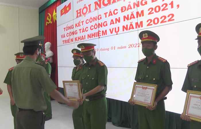 Công an huyện Thạnh Trị tổng kết năm 2021