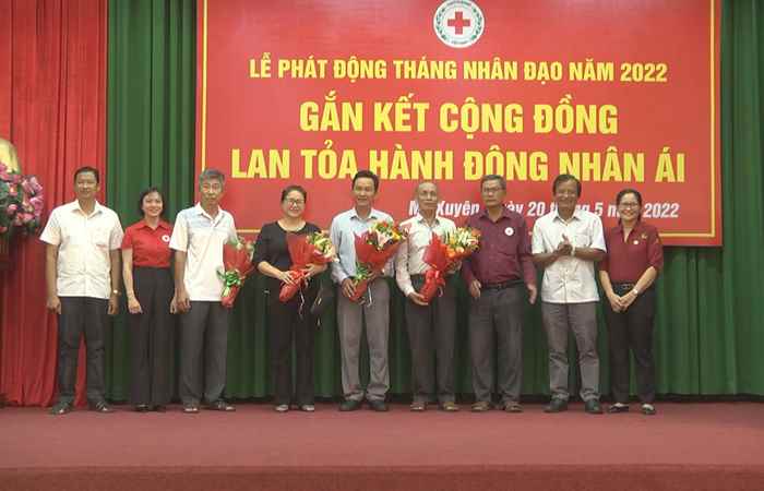 Mỹ Xuyên phát động Tháng Nhân đạo năm 2022