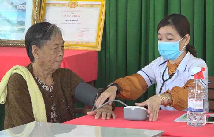 Mỹ Xuyên: Ngày hội “Thầy thuốc trẻ làm theo lời Bác, tình nguyện vì sức khỏe cộng đồng”