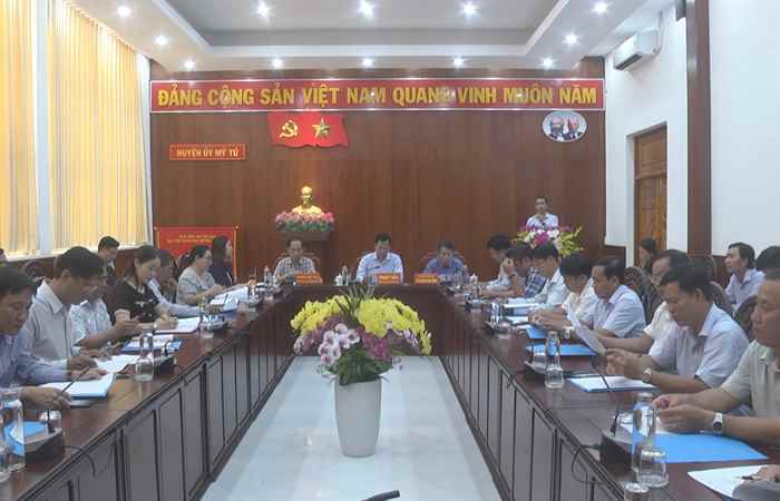Huyện Mỹ Tú tổ chức Hội nghị Ban Chỉ đạo điều hành các dự án, công trình trọng điểm