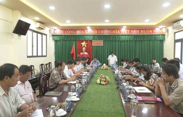 Họp Tổ Đại biểu HĐND tỉnh Sóc Tẳng đơn vị huyện Cù Lao Dung