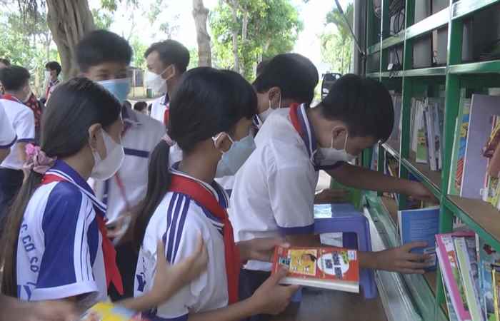 Mỹ Tú: Ngày hội đọc sách “Ánh sáng tri thức” năm 2022
