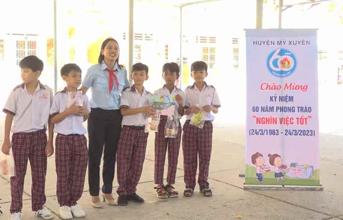 Nhiều hoạt động “Nghìn việc tốt” ở huyện Mỹ Xuyên