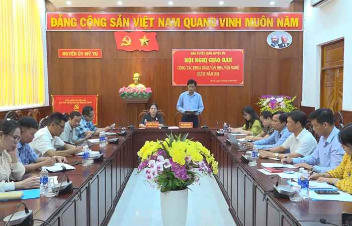 Mỹ Tú: Giao ban công tác khoa giáo, văn hóa, văn nghệ quý II năm 2024