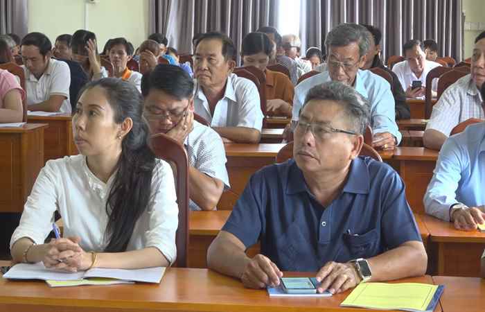 Mỹ Xuyên: Bồi dưỡng nâng cao năng lực cho cán bộ làm công tác tư vấn hướng nghiệp  