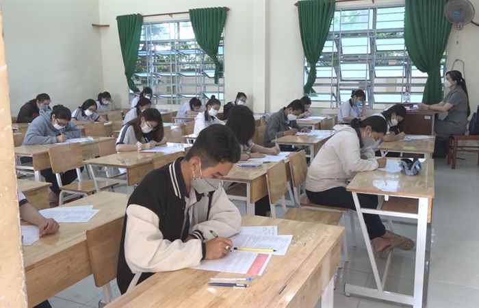 Trên 1.920 học sinh lớp 12 ở TP. Sóc Trăng tham gia kỳ kiểm tra khảo sát chất lượng lớp 12