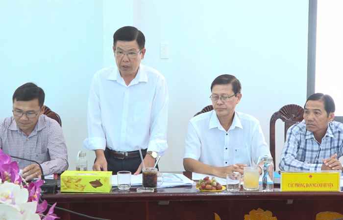Đoàn giám sát của Sở Lao động - Thương binh và Xã hội tỉnh Sóc Trăng làm việc với huyện Mỹ Xuyên