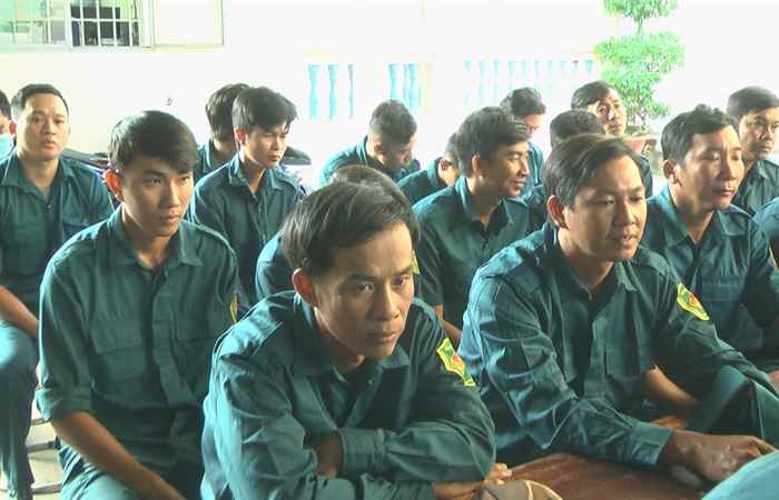 Mỹ Xuyên: Ban CHQS huyện tập huấn cho cán bộ Dân quân tự vệ  