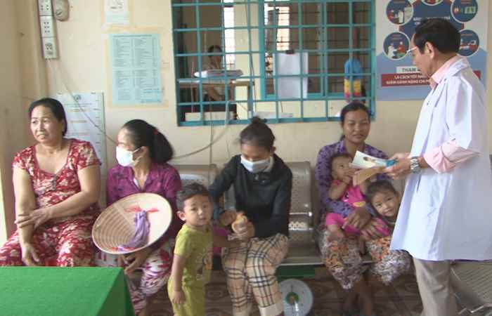 Ra quân chiến dịch truyền thông lồng ghép cung cấp dịch vụ kế hoạch hóa gia đình, sức khoẻ sinh sản tại xã Long Phú 