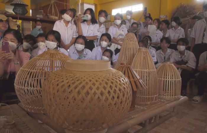 Châu Thành: Giáo viên và học sinh Trường THPT Thuận Hòa tham quan thực tế tại xã Phú Tân