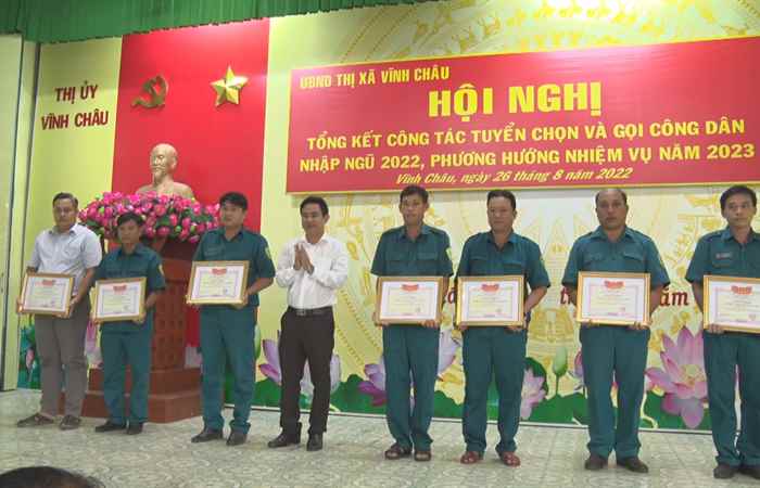 Vĩnh Châu tổng kết công tác tuyển chọn và gọi công dân nhập ngũ năm 2022