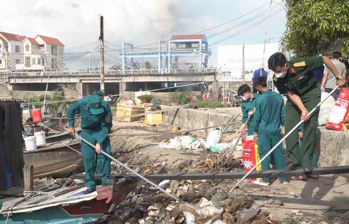 Trần Đề: Ra quân thực hiện Ngày Chủ Nhật xanh