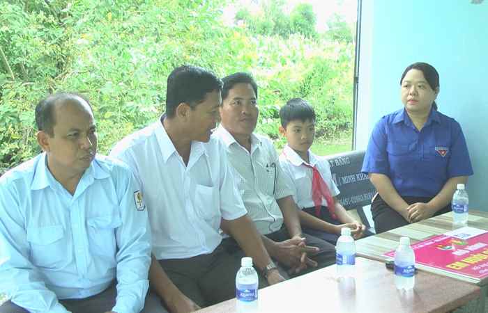 Mô hình “Em nuôi của Đoàn”