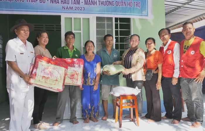 Kế Sách: Bàn giao nhà tình thương cho hộ nghèo xã An Mỹ