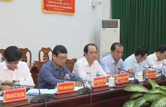 Ban Thường vụ Huyện ủy Long Phú hội nghị định kỳ tháng 11