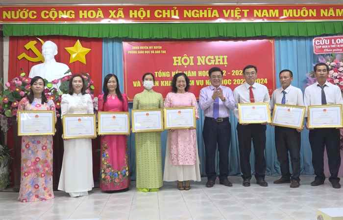 Huyện Mỹ Xuyên tổng kết năm học 2022 - 2023