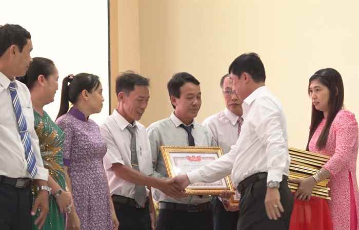 Huyện Trần Đề tổng kết năm học 2022 - 2023