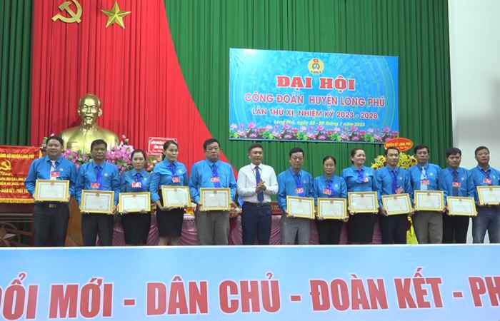 Đại hội Công đoàn huyện Long Phú lần thứ XI, nhiệm kỳ 2023 - 2028 thành công tốt đẹp