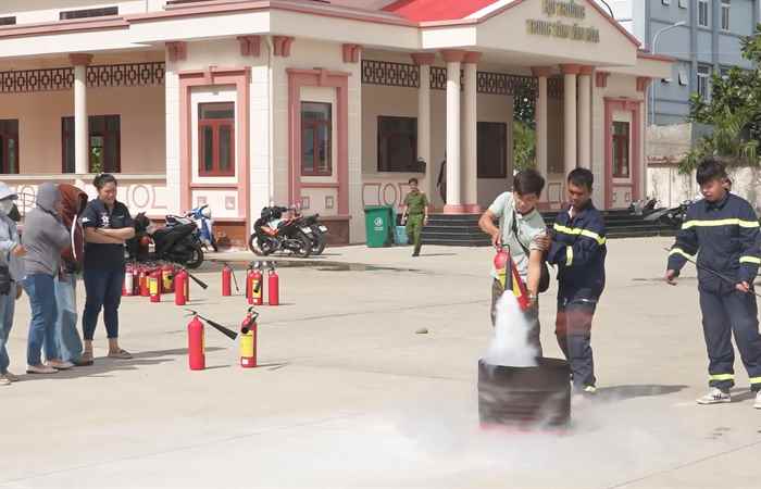 Vĩnh Châu: Tập huấn phòng cháy, chữa cháy và Cứu nạn, cứu hộ