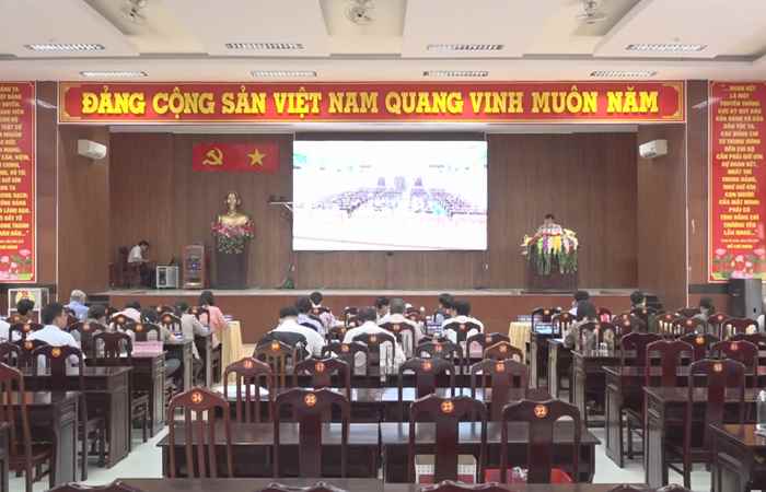 Tổ Đại biểu HĐND tỉnh Sóc Trăng (đơn vị số 4) tiếp xúc Cử tri thị xã Ngã Năm
