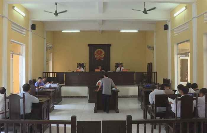 Tòa án nhân dân tỉnh Sóc Trăng xét xử sơ thẩm hình sự vụ án tham ô 