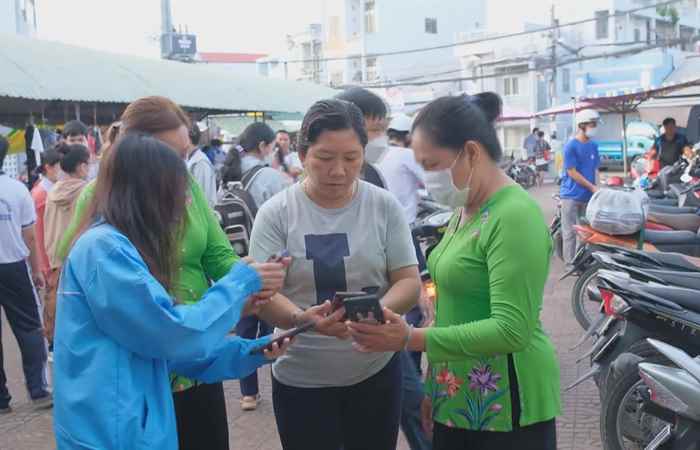  
TP. Sóc Trăng: Linh hoạt ứng dụng Công nghệ thông tin trong công tác Đảng và quản lý dân cư (11-08-2023)
 