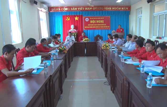 Trần Đề: Hội Chữ thập đỏ đã trao tặng 7.800 phần quà cho hộ nghèo
