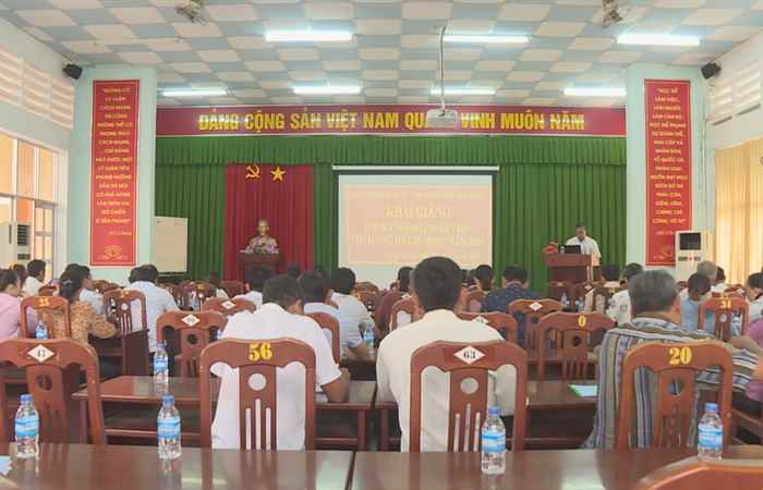 Châu Thành: Bồi dưỡng Chuyên đề "Tư tưởng Hồ Chí Minh" 
