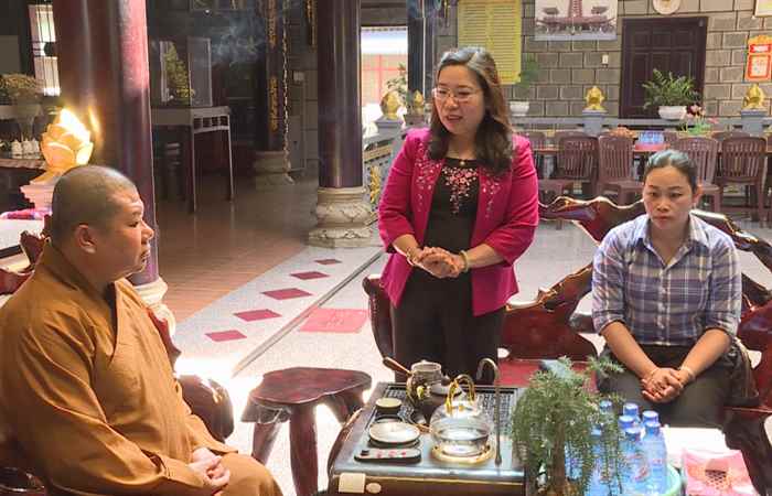 Trưởng ban Dân vận Tỉnh ủy Sóc Trăng chúc mừng lễ Phật Đản các chùa trên địa bàn TP Sóc Trăng 