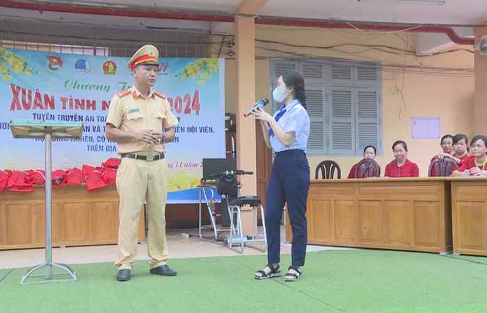 Kế Sách: Tuyên truyền Luật giao thông đường bộ cho học sinh