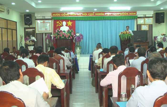 UBND huyện Mỹ Xuyên sơ kết thực hiện chỉ tiêu về bảo hiểm