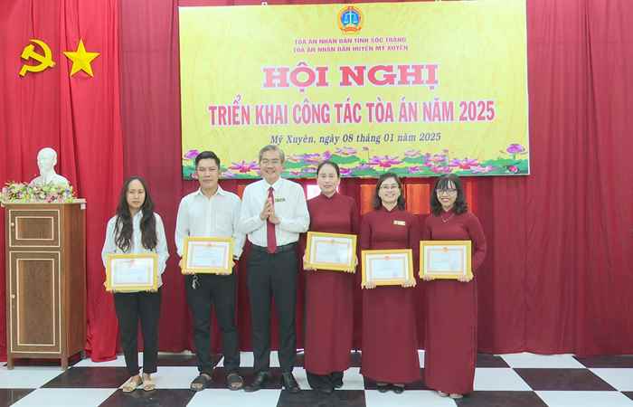 Tòa án nhân dân huyện Mỹ Xuyên tổng kết công tác năm 2024 và triển khai nhiệm vụ năm 2025