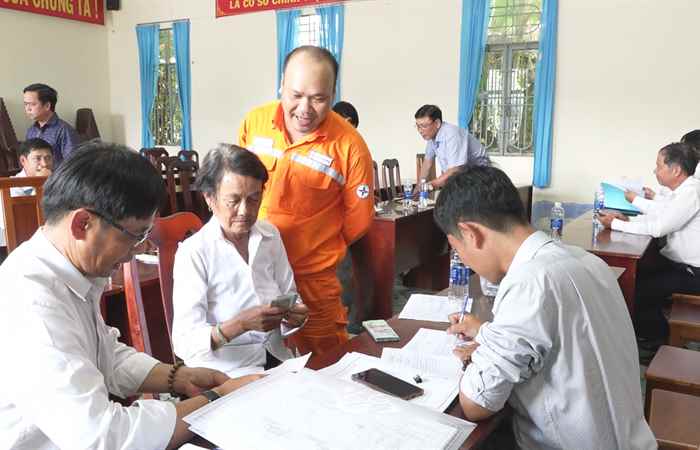 Vĩnh Châu chi trả tiền bồi thường thu hồi đất Dự án đường dây 110kV TBA 220kV  