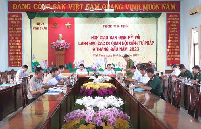 Vĩnh Châu: Thường trực Thị ủy làm việc định kỳ với các cơ quan tư pháp và nội chính 