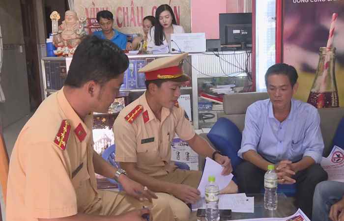 Vĩnh Châu tuyên truyền Luật Phòng, chống tác hại của rượu, bia